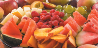 All fruits—in all forms—are good choices. Even those higher in sugar are packed with fiber and nutrients (and lower in sugar than other sweet treats).